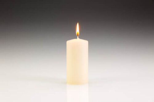 50mm x 100mm Ivory Pillar Candles (Pack of 48) - Image 2