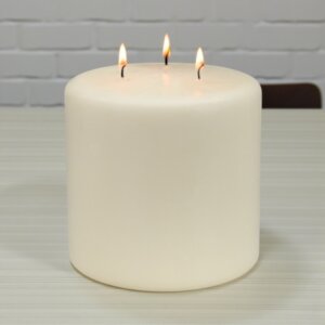 Large Three Wick Candle 150mm x 150mm 2026